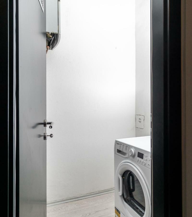 Apartman Ambasador Zagreb Buitenkant foto