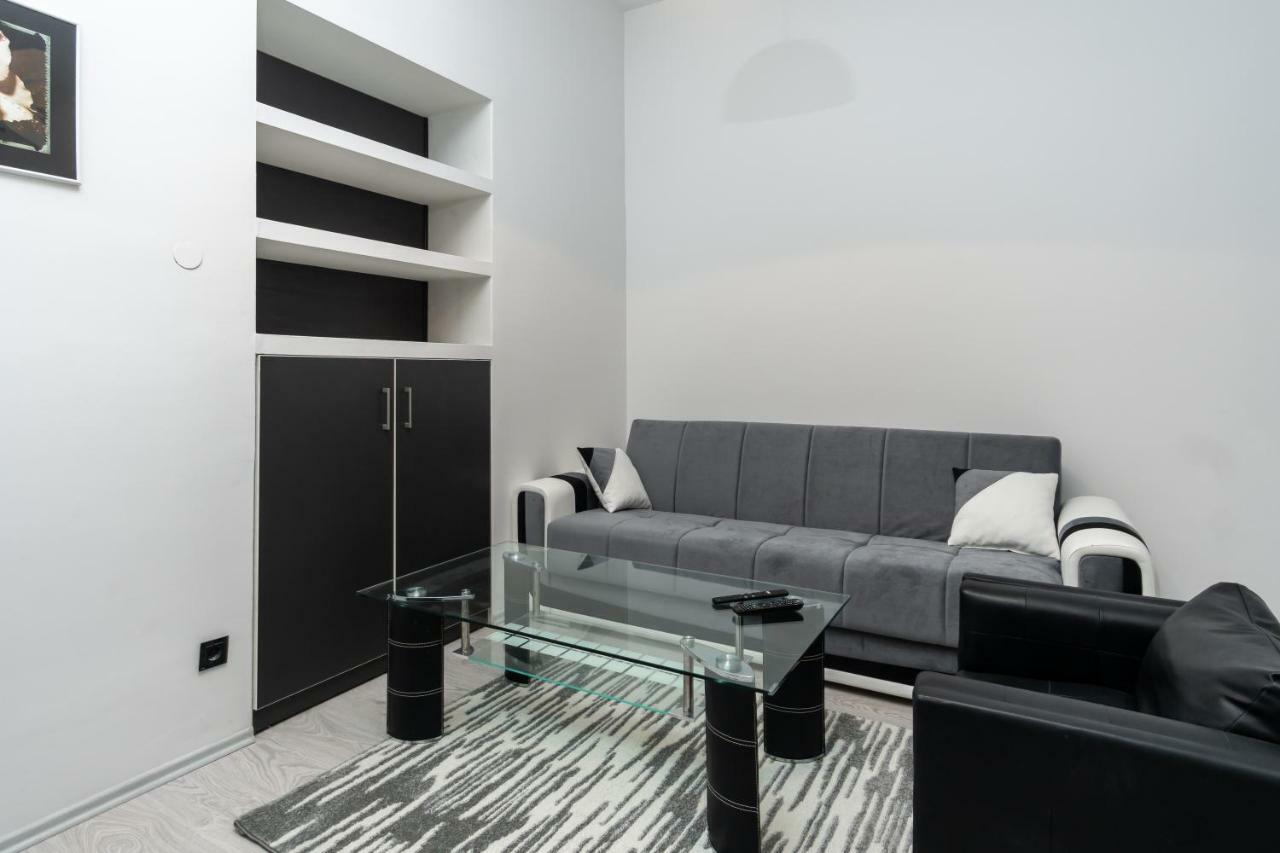 Apartman Ambasador Zagreb Buitenkant foto