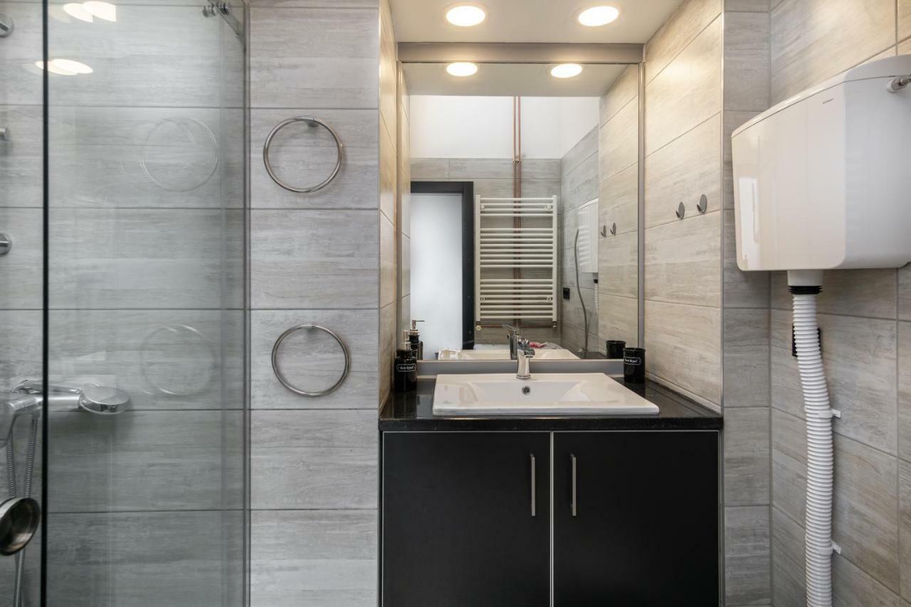 Apartman Ambasador Zagreb Buitenkant foto