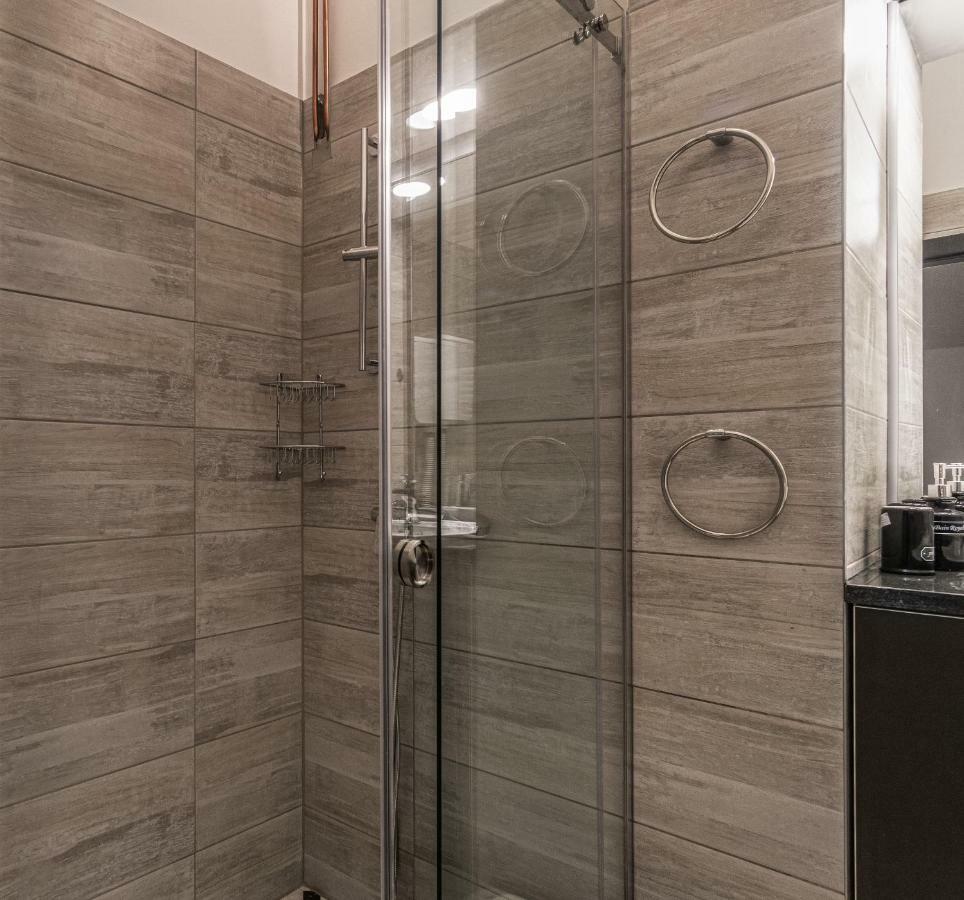 Apartman Ambasador Zagreb Buitenkant foto
